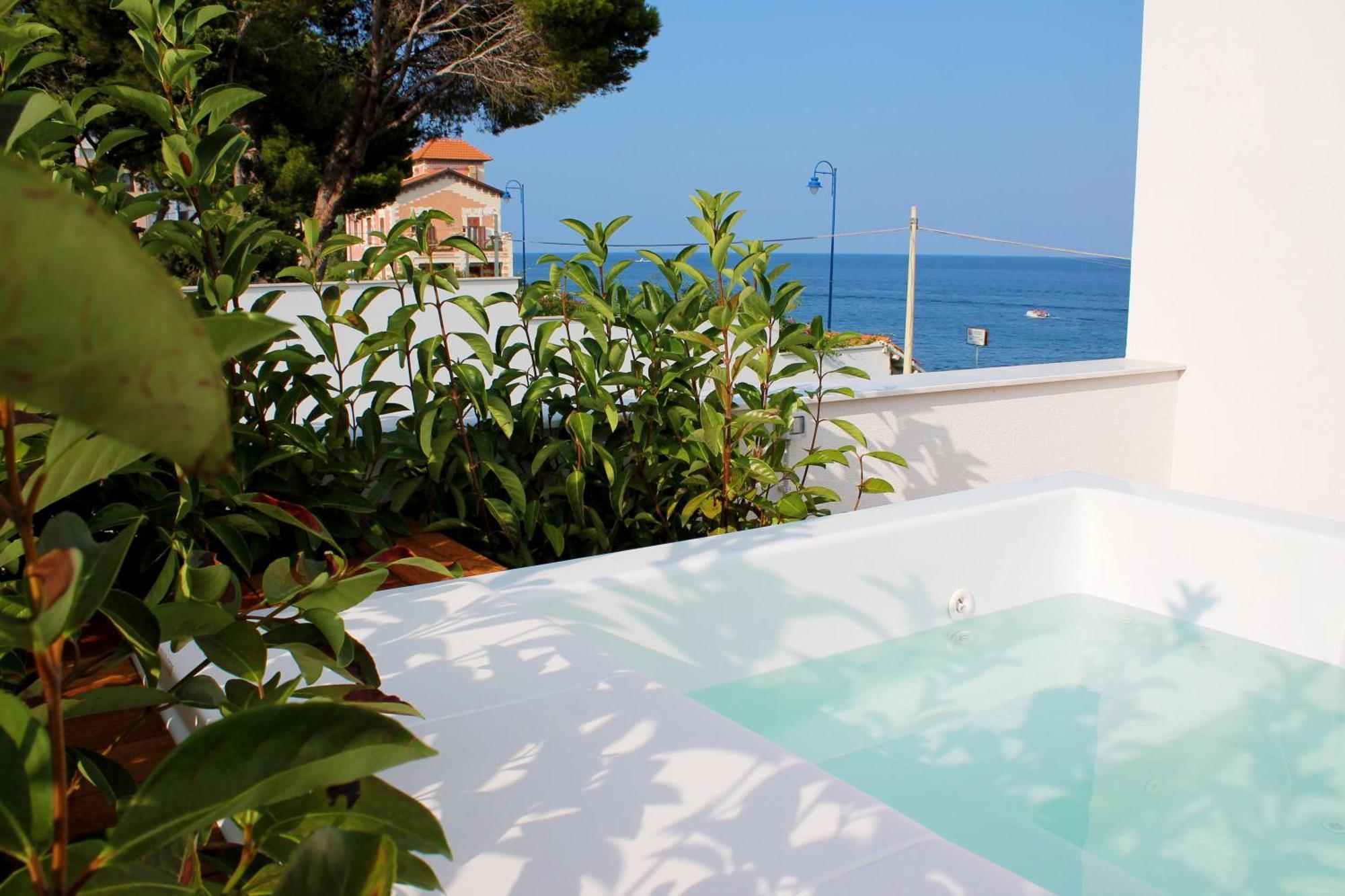 Unico Boutique Hotel D'Arte Mondello Exterior foto